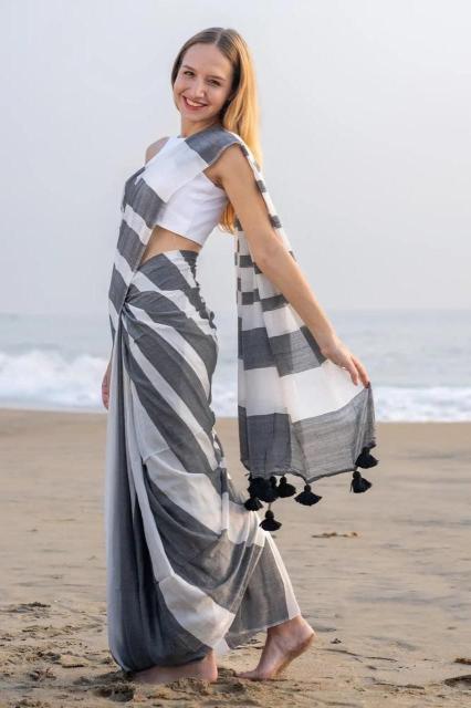 Vastrangan digital print saree wholesale rate clothes online